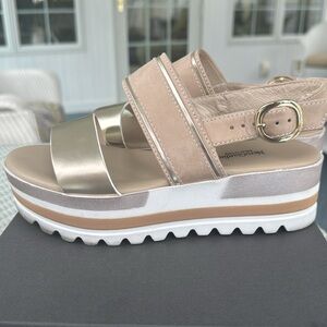 NeroGiardini Double Band Sporty Sandal size 35